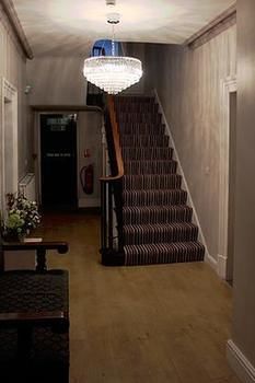Parkside Hotel 3*